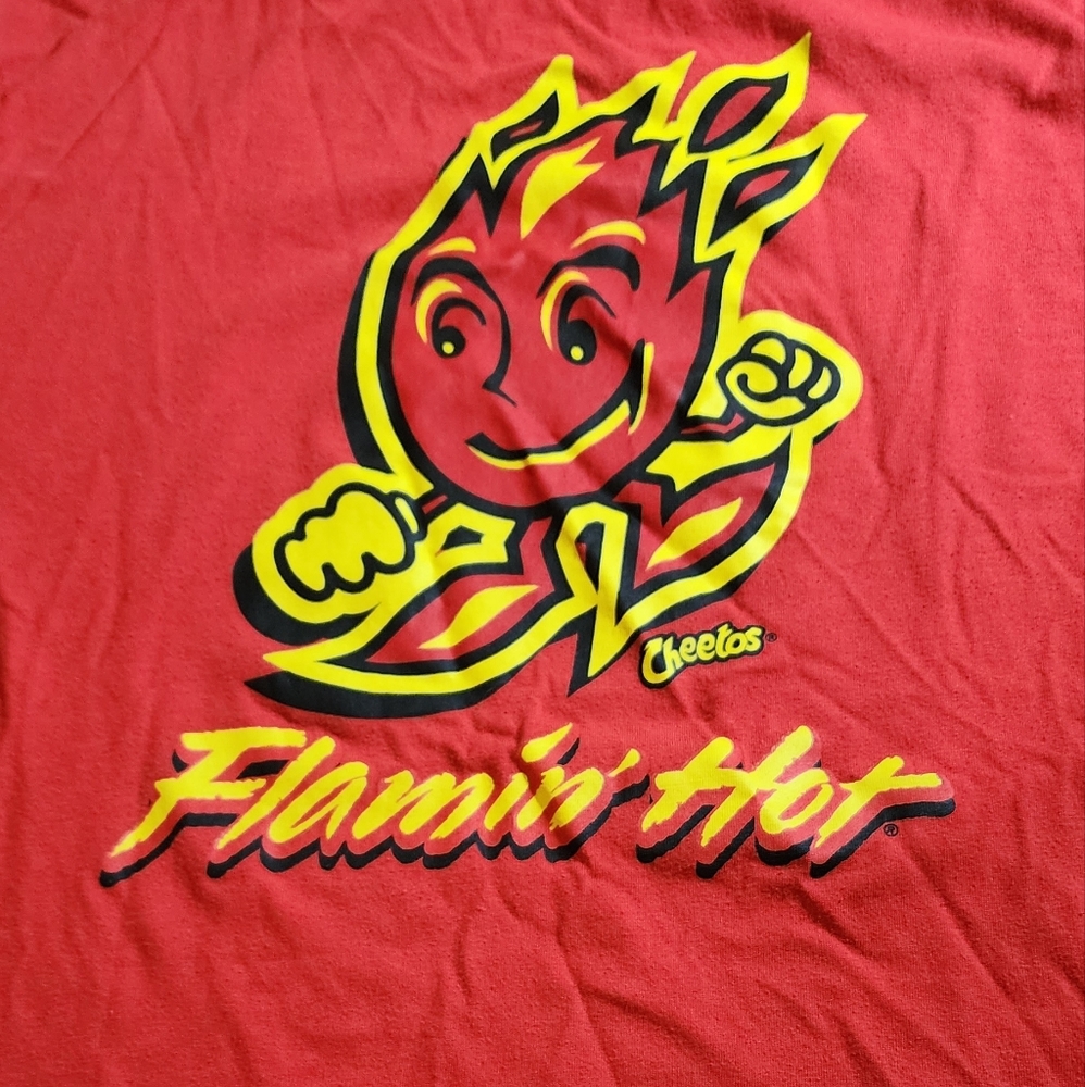 Graphic tee bundle - Picture 2 of 7
